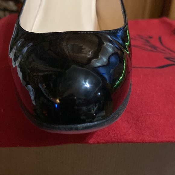 CHRISTIAN LOUBOUTIN SHOES - Picture 5 of 16